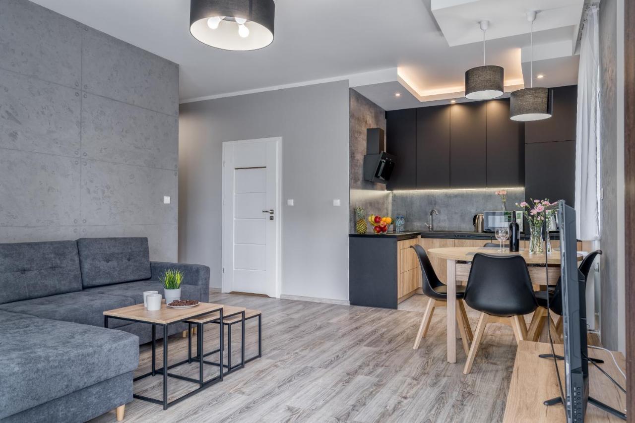 Apartament K2 Pulaskiego 1 Stary Toruń エクステリア 写真